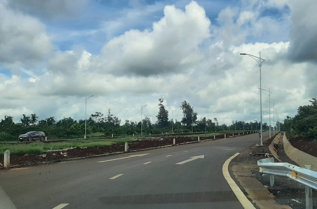 Một đoạn đường Hồ Chí Minh tránh đông Buôn Ma Thuột đã hoàn thành