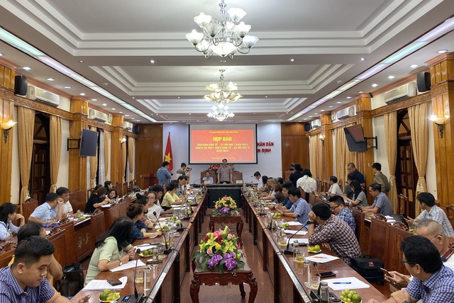 Toàn cảnh buổi họp báo tình hình kinh tế - xã hội quý 1/2024, nhiệm vụ phát triển kinh tế xã hội quý 2/2024 của tỉnh Bình Định