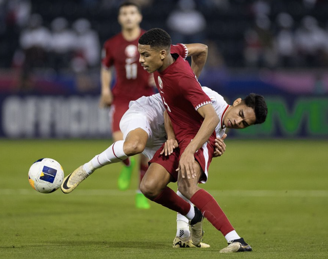 U.23 Qatar tận dụng lợi thế sân nhà để thắng U.23 Indonesia tỷ số 2-0
