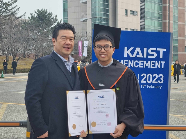 Chàng trai người Nghệ An từng trúng tuyển và nhận học bổng toàn phần ngành khoa học máy tính và toán của Viện Khoa học và công nghệ tiên tiến Hàn Quốc