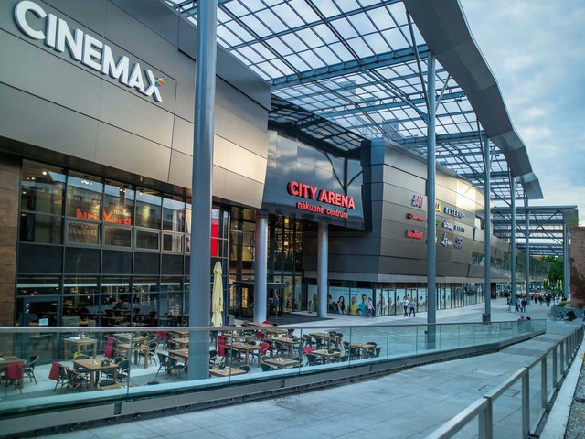 Các trung tâm mua sắm thú vị tại Slovakia khiến du khách 'quên lối về'- Ảnh 2.