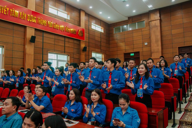 Chị Nguyễn Thị Kiều Trang giữ chức danh chủ tịch Hội Liên hiệp thanh niên TP.Đồng Hới- Ảnh 2.