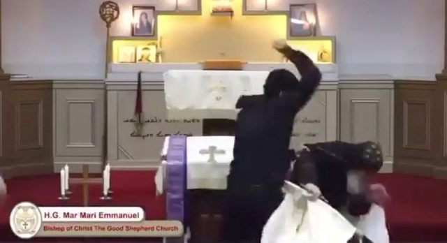 Một người đàn ông đâm Giám mục Mar Mari Emmanuel trong một buổi lễ tại nhà thờ Christ The Good Shepherd ở Sydney (Úc) ngày 15.4
