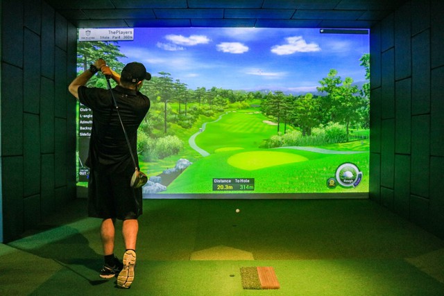 Alma Resort giới thiệu trải nghiệm chơi golf thực tế ảo- Ảnh 1.