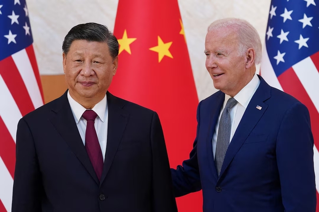 Tổng thống Mỹ Joe Biden gặp Chủ tịch nước Trung Quốc Tập Cận Bình bên lề hội nghị các nhà lãnh đạo G20 ở Bali (Indonesia) ngày 14.11.2022