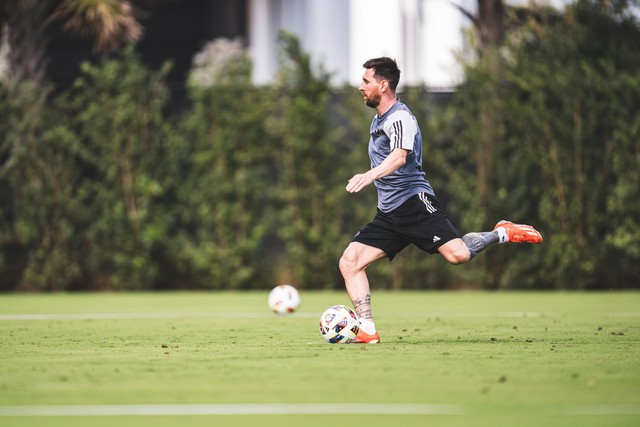 Messi tập luyện chuẩn bị cho trận đấu cuối tuần này