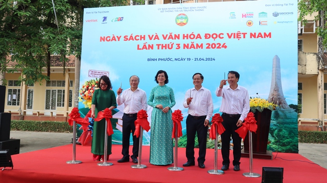 Bình Phước tổ chức Ngày sách và Văn hóa đọc Việt Nam- Ảnh 1.