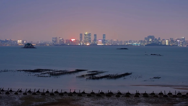 Ánh đèn thành phố ở đất liền Trung Quốc, nhìn từ Kim Môn