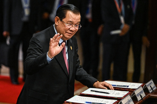 Ông Hun Sen chia tay quốc hội Campuchia- Ảnh 1.