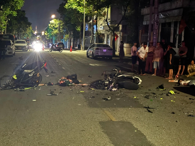 TP.Huế: 2 người tử vong sau vụ tai nạn xe máy nghiêm trọng- Ảnh 1.