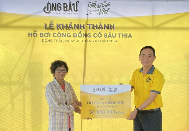 Quỹ Phát triển Tài năng Việt tặng hồ để dạy bơi cho trẻ em nghèo- Ảnh 1.