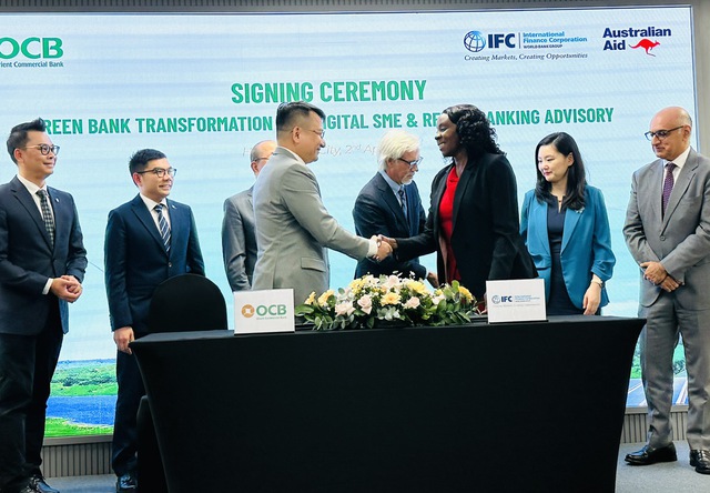 OCB và IFC ký kết thỏa thuận tư vấn chuyển đổi ngân hàng xanh- Ảnh 1.