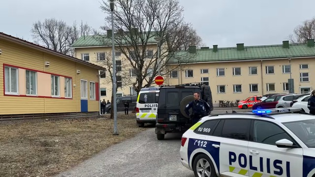 Nghi phạm vị thành niên xả súng tại trường tiểu học Phần Lan- Ảnh 1.