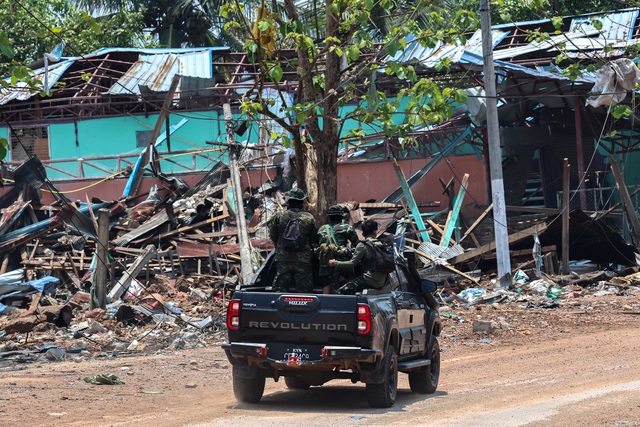 Chiến sự lại bùng lên tại biên giới Myanmar, quân chính phủ bị vây hãm- Ảnh 1.