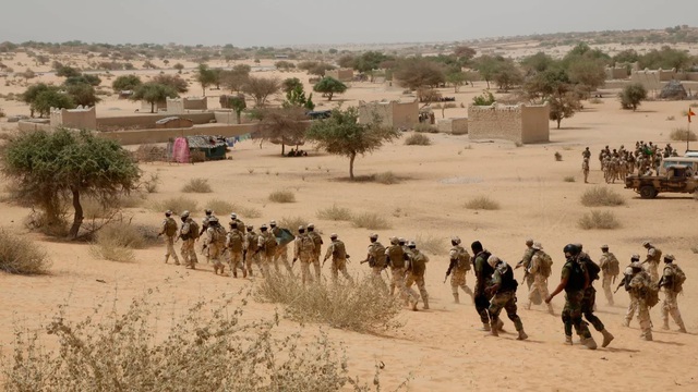 Quân đội Mỹ liên tục 'bước lùi' ở châu Phi- Ảnh 1.