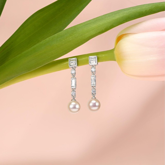 Bông tai drop-earring đính ngọc trai Akoya 