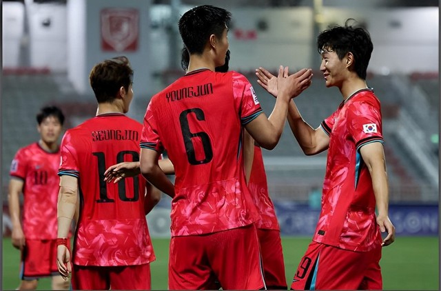 U.23 Hàn Quốc dẫn trước dù không chơi quá hay