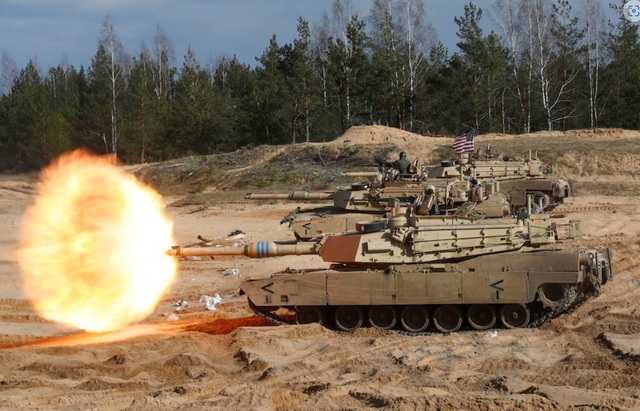 Xe tăng M1 Abrams của Mỹ tham gia cuộc tập trận của NATO năm 2021