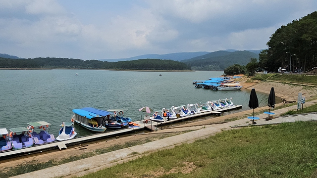 Các hoạt động dịch vụ trên mặt nước hồ Tuyền Lâm phải ngừng hoạt động trước 25.4