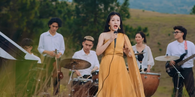 Diệu Hà ra MV 'Tình ca' và dự án nhạc Phạm Duy- Ảnh 2.