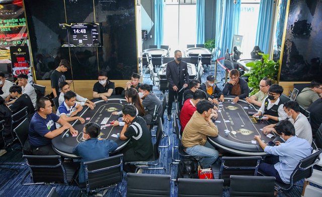 Bridge và poker lần đầu thử nghiệm tại Việt Nam, chơi thế nào để không vi phạm pháp luật?- Ảnh 1.