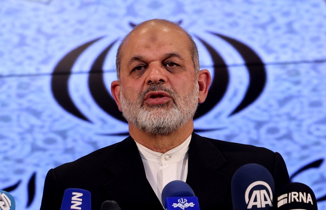 Bộ trưởng Nội vụ Iran Ahmad Vahidi phát biểu trong cuộc họp báo ở Tehran ngày 4.3