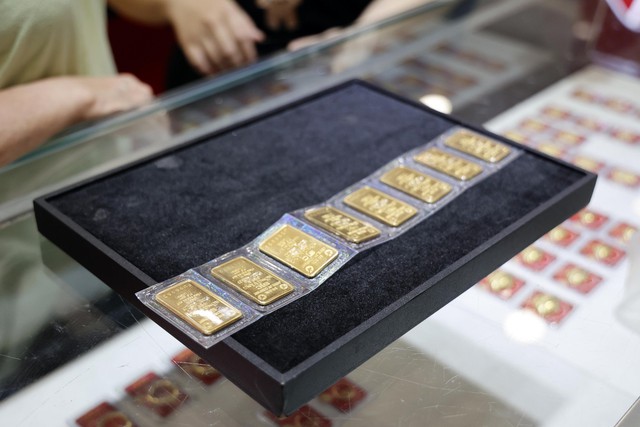 Tại phiên đấu thầu 16.800 lượng vàng miếng SJC sáng 23.4, chỉ 2 thành viên trúng thầu 3.400 lượng vàng