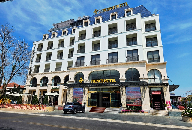 Khách sạn Dalat Prince - mặt tiền đường Quang Trung