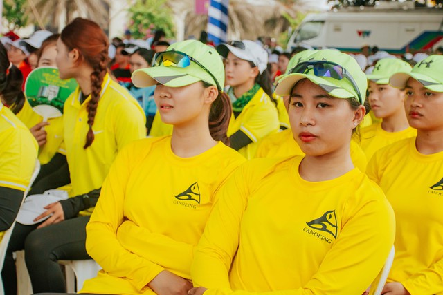 Các vận động viên đến từ nhiều tỉnh, thành quy tụ về Quảng Bình tham dự giải đua