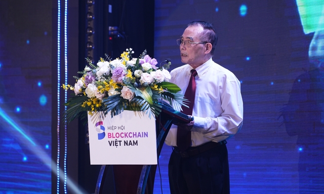 Ông Hoàng Văn Huây - Chủ tịch VBA cho rằng cần thúc đẩy, khai phá các niềm năng của blockchain và AI để phục vụ phát triển chung của đất nước