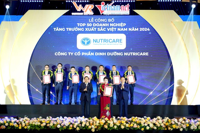 Nutricare lần thứ hai góp mặt trong Top 50 doanh nghiệp tăng trưởng xuất sắc Việt Nam- Ảnh 1.