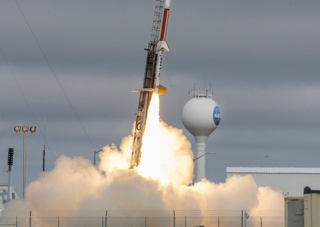 Bộ Quốc phòng Mỹ thử nghiệm phóng một tên lửa siêu thanh từ bãi phóng của NASA trên đảo Wallops (Virginia, Mỹ) ngày 26.10.2022.