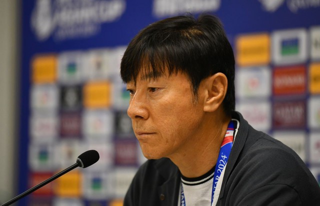 HLV Shin Tae-yong không hài lòng khi bàn thắng của U.23 Indonesia bị từ chối