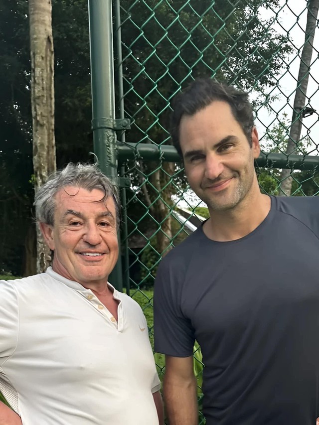 Huyền thoại Roger Federer sang Việt Nam du lịch, giao lưu với người hâm mộ tennis- Ảnh 1.