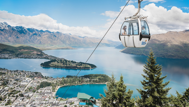 Coming to Queenstown, New Zealand, visitors just need to'choose at random' to have a picturesque frame - Photo 3.