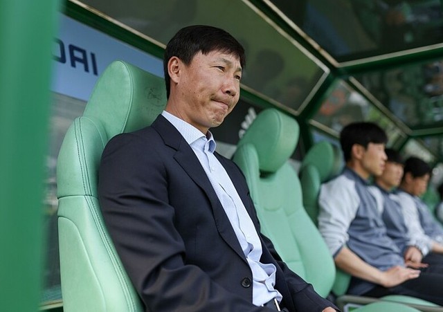 Duyên nợ của HLV đội tuyển Việt Nam Kim Sang-sik với huyền thoại Park Ji-sung- Ảnh 3.