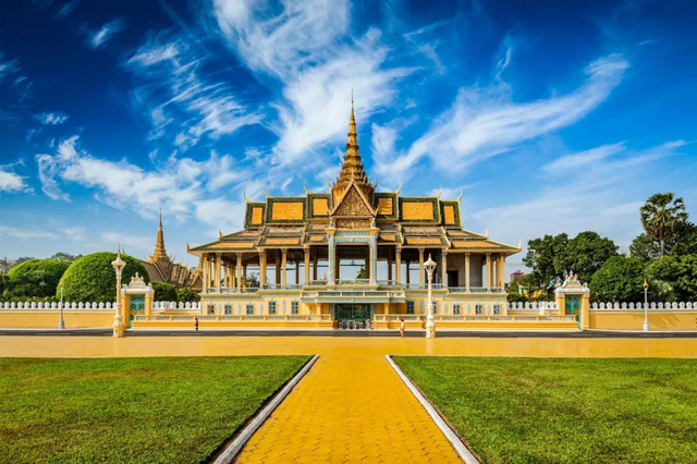 Gợi ý địa điểm du lịch độc đáo tại Phnom Penh, Campuchia- Ảnh 1.