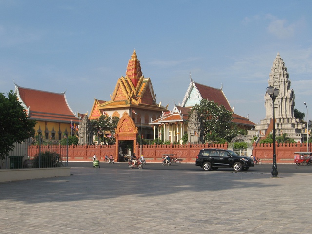Gợi ý địa điểm du lịch độc đáo tại Phnom Penh, Campuchia- Ảnh 3.