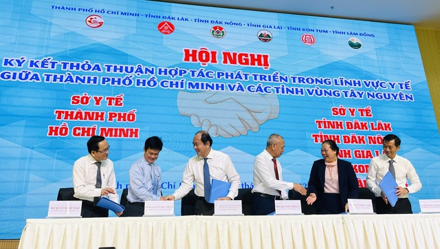 Bệnh viện ở TP.HCM giúp cứu sống hàng ngàn bệnh nhân ở Lâm Đồng- Ảnh 1.