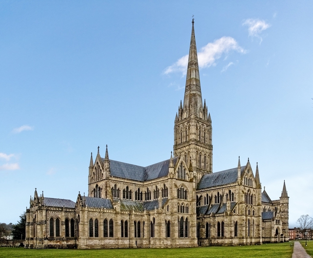 Chiêm ngưỡng các tòa kiến trúc tôn giáo độc đáo tại nước Anh- Ảnh 5.