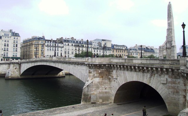 Dừng chân tại các cây cầu được nhiều du khách yêu thích tại Pháp- Ảnh 3.
