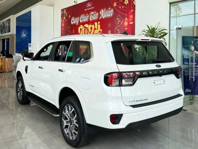 Ford Everest 2024 về Việt Nam, cắt bớt trang bị- Ảnh 2.