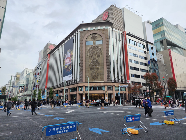 Địa điểm cực 'hot' dành cho tín đồ yêu thích mua sắm tại Tokyo- Ảnh 2.