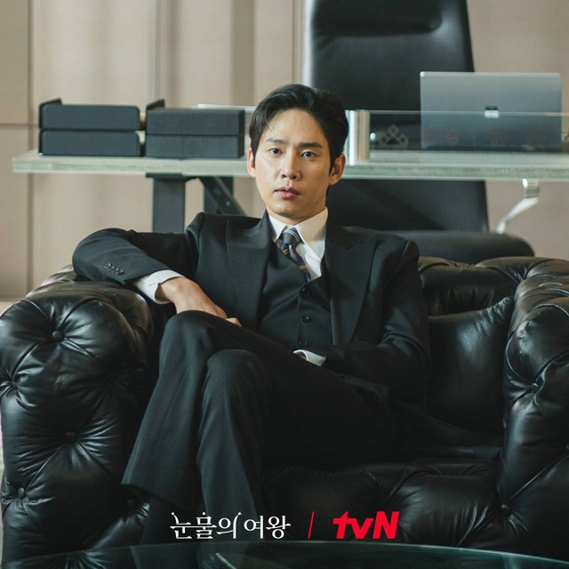 Kim Soo Hyun rơi vào nguy hiểm trong tập 9 'Nữ hoàng nước mắt'- Ảnh 3.