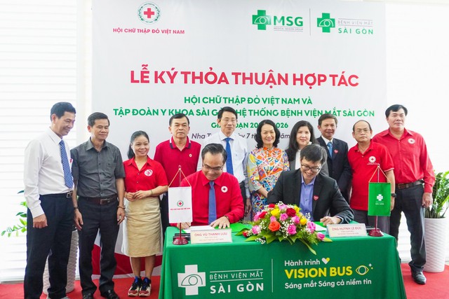 Hệ thống Mắt Sài Gòn ký kết phối hợp với Hội Chữ thập đỏ Việt Nam- Ảnh 1.