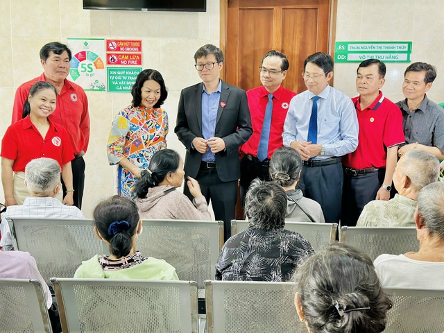 Hệ thống Mắt Sài Gòn ký kết phối hợp với Hội Chữ thập đỏ Việt Nam- Ảnh 4.
