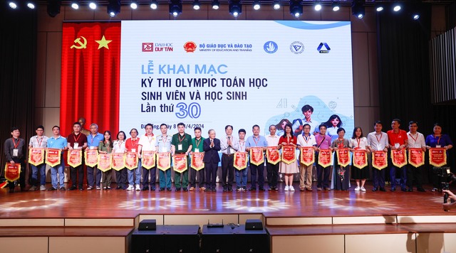 Tham - Kỳ thi Olympic toán học toàn quốc: Số thí sinh tham gia đạt kỷ lục 2-17126606457181705614878