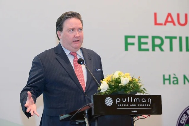 Đại sứ Mỹ tại Việt Nam Marc Knapper chia sẻ tại hội thảo