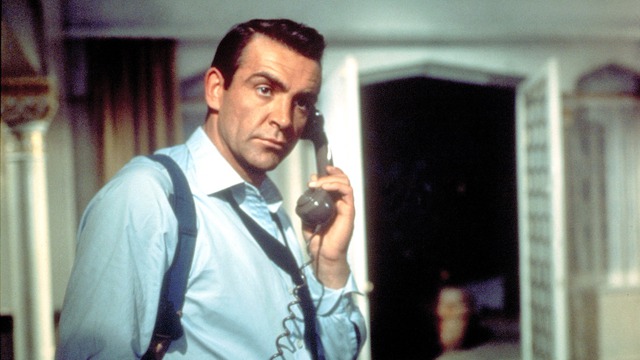 Sean Connery trong vai James Bond