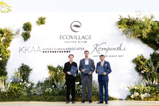 Đại diện Kengo Kuma & Associates, Ecovillage Saigon River, Kempinski Hotels tại lễ ký kết hợp tác ngày 28.4
